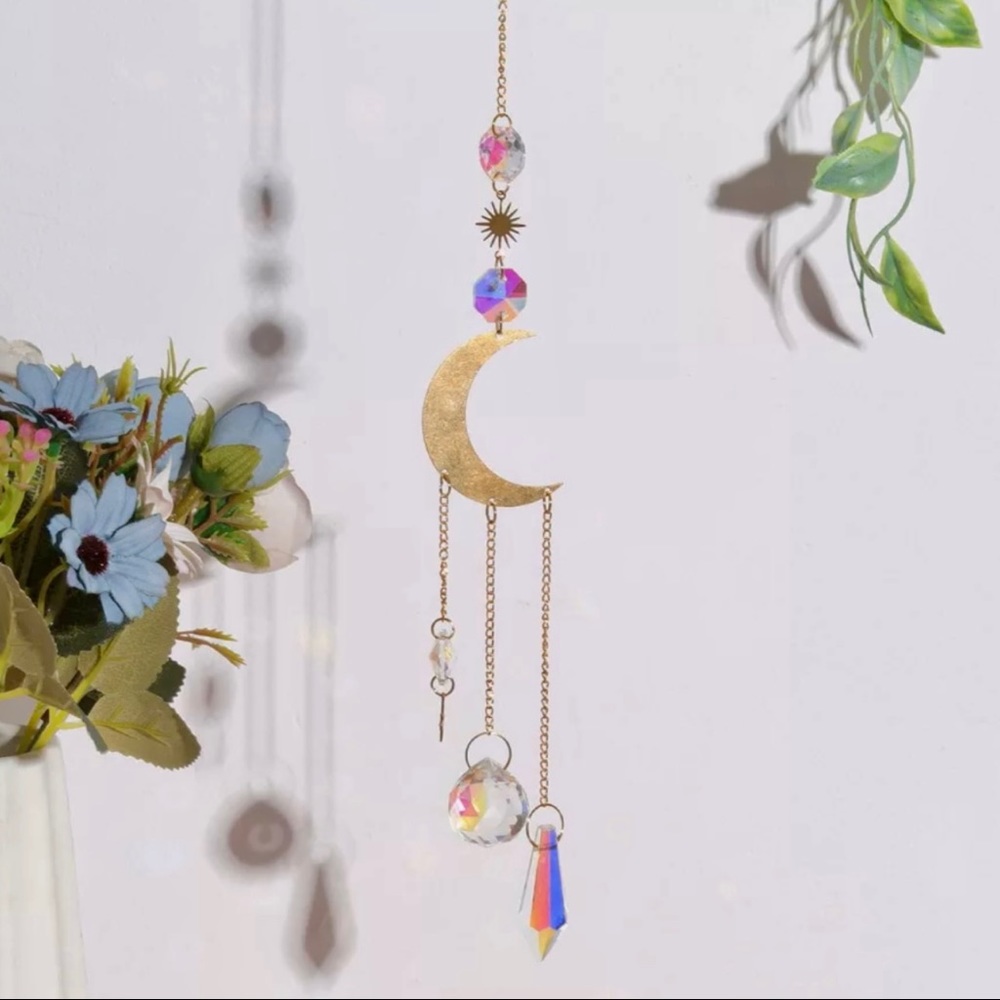 AURORA BOREALIS CRYSTAL MOON STAR GOLD WIND CHIME SUN CATCHER RAINBOW SHINE NWT - Picture 2 of 8